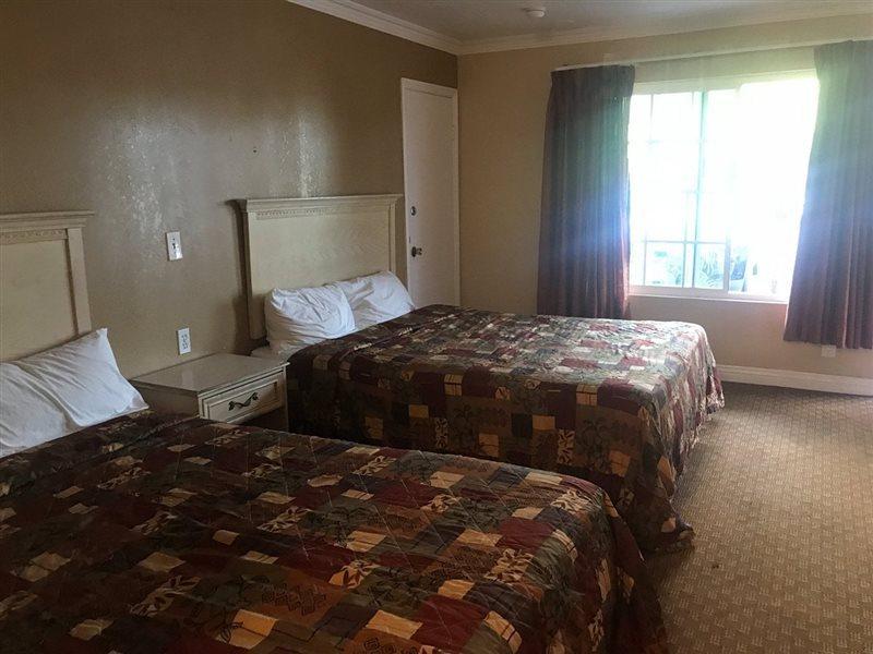 Abby'S Anaheimer Inn - Across Disneyland Park Extérieur photo