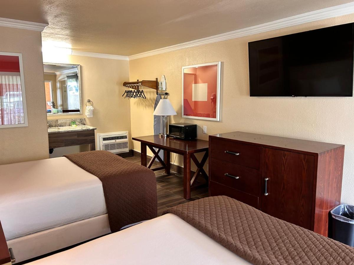 Abby'S Anaheimer Inn - Across Disneyland Park Extérieur photo