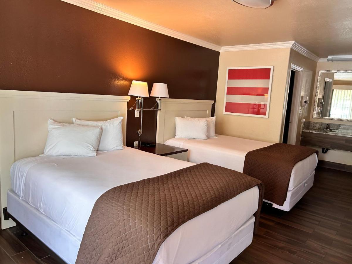 Abby'S Anaheimer Inn - Across Disneyland Park Extérieur photo